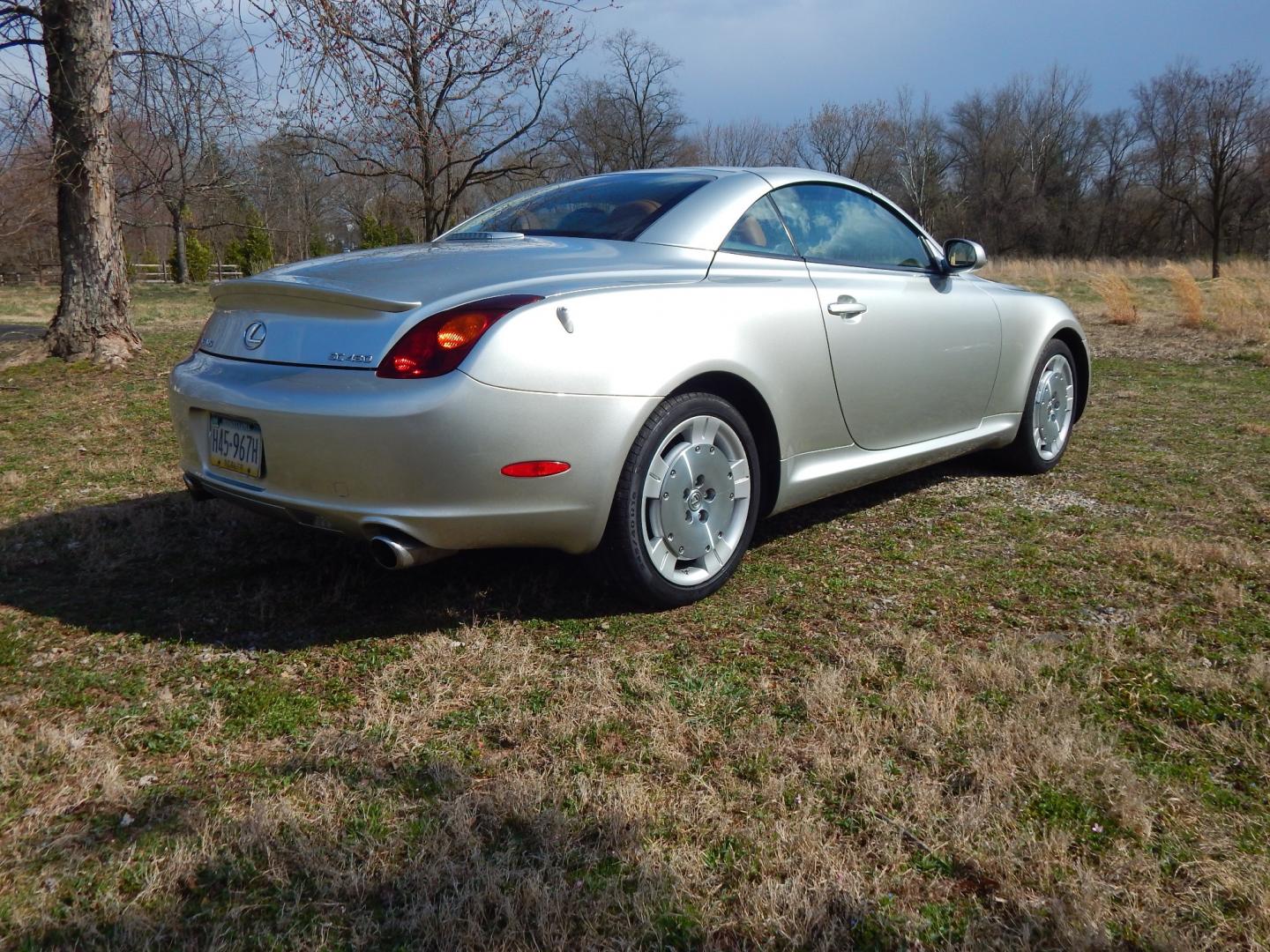 2005 Silver /Saddle Brown Leather Lexus SC 430 SC 430 (JTHFN48Y950) with an 4.3L V8 engine, Automatic transmission, located at 6528 Lower York Road, New Hope, PA, 18938, (215) 862-9555, 40.358707, -74.977882 - Here we have a beautiful Lexus SC 430 with only 53K original miles! Options include: 4.3L V8, Rear wheel drive, automatic transmission, saddle brown leather interior, wood trim, convertible top, AM/FM/TAPE/DISC radio with navigation, dual climate controls, heated front seats, cruise control, power t - Photo#7